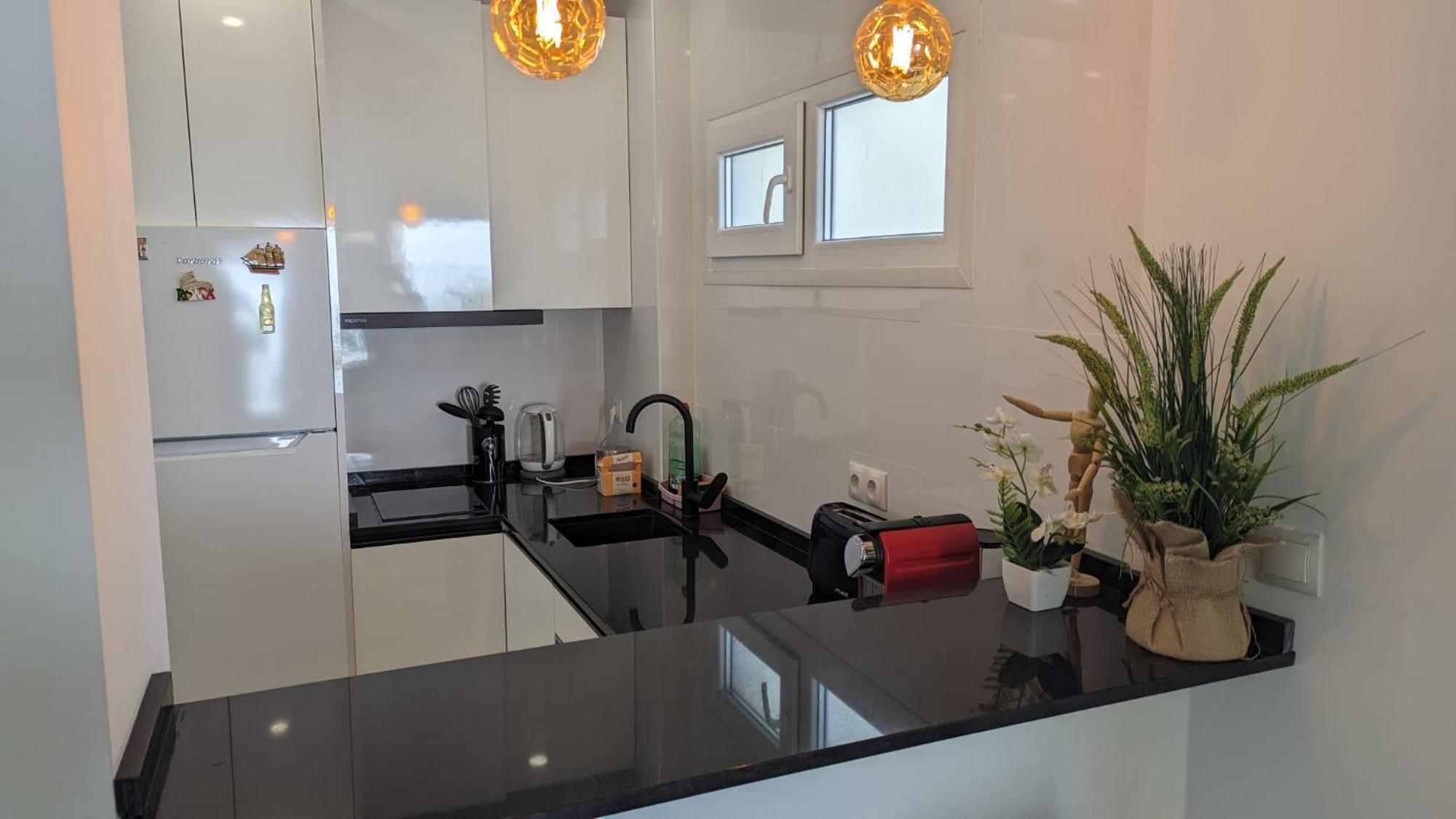 Comfortable Studio In Marbella With Sea Views Экстерьер фото